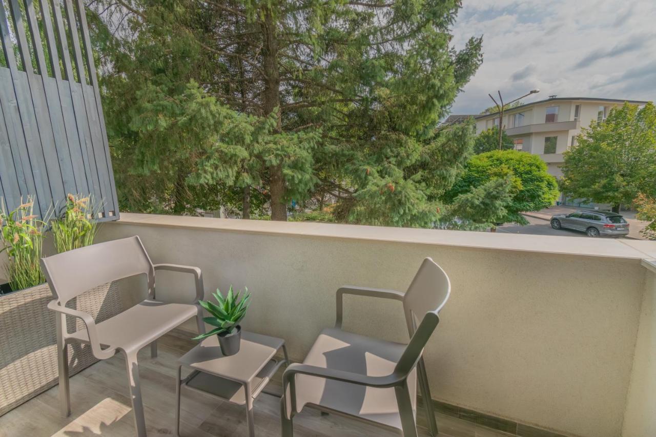 Hotel Osetia Garden Momčilgrad Exteriér fotografie
