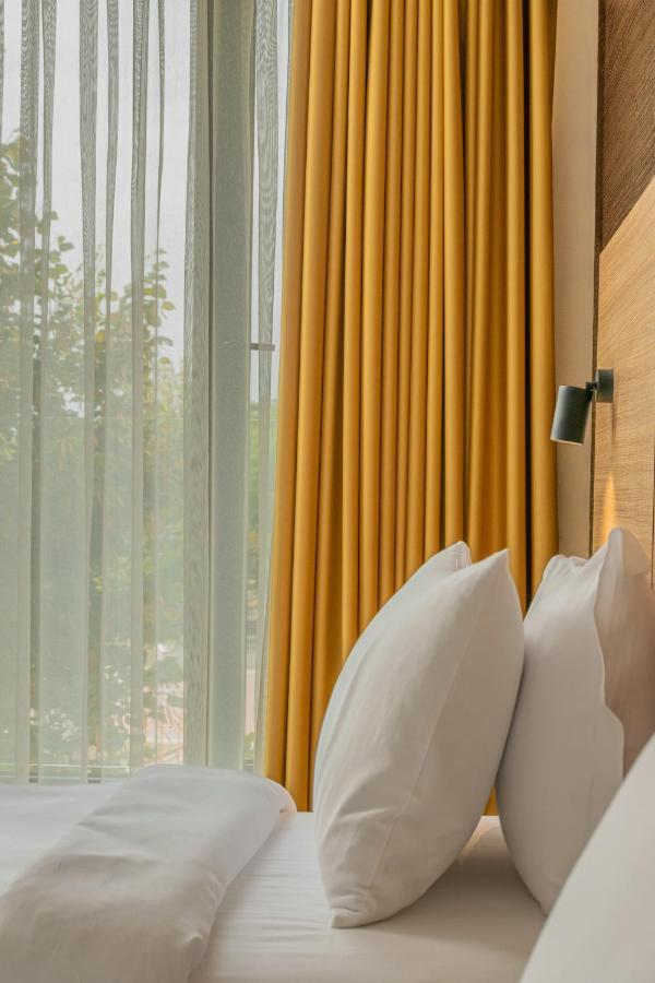 Hotel Osetia Garden Momčilgrad Exteriér fotografie