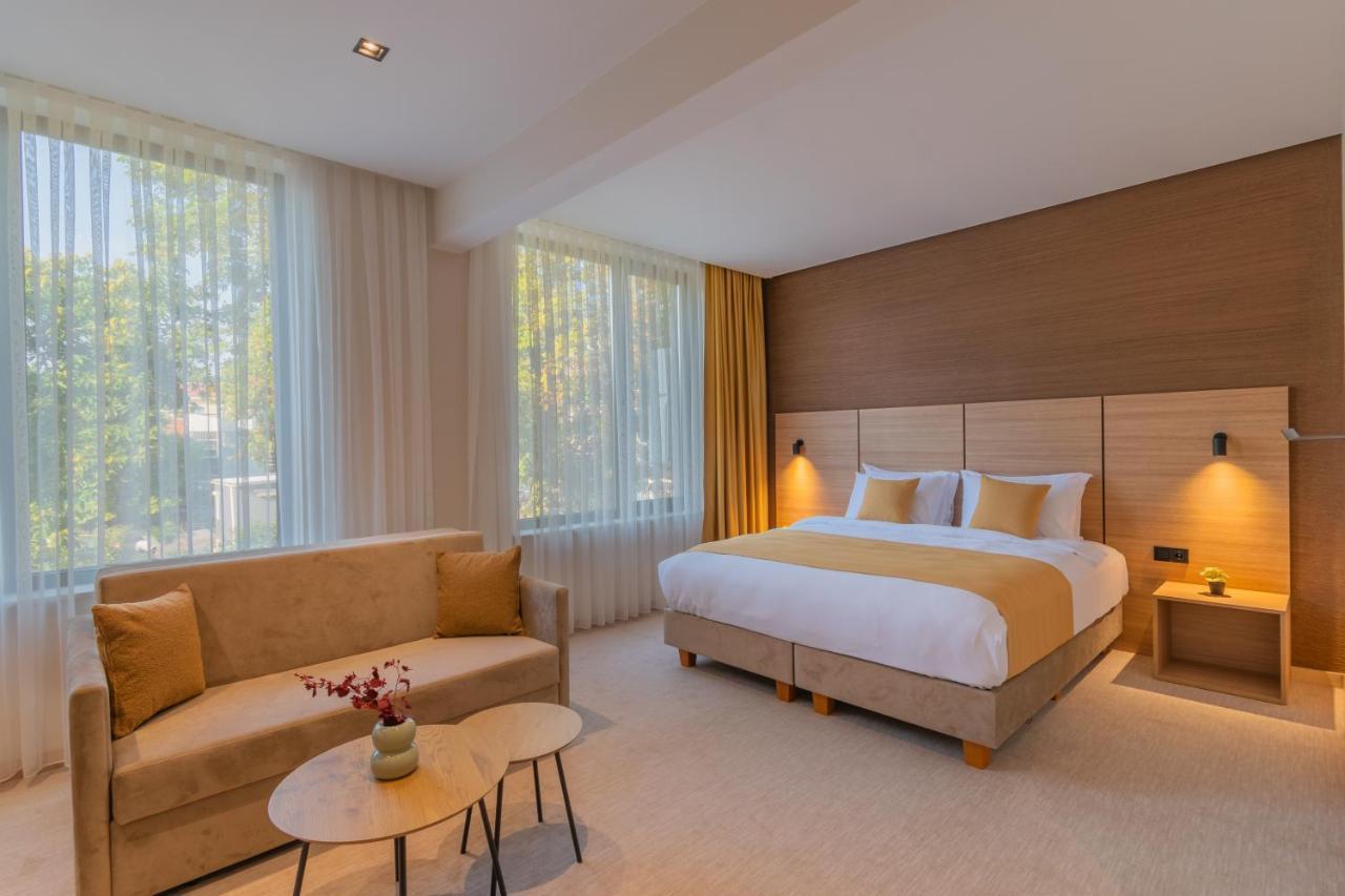 Hotel Osetia Garden Momčilgrad Exteriér fotografie