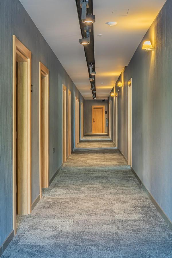 Hotel Osetia Garden Momčilgrad Exteriér fotografie