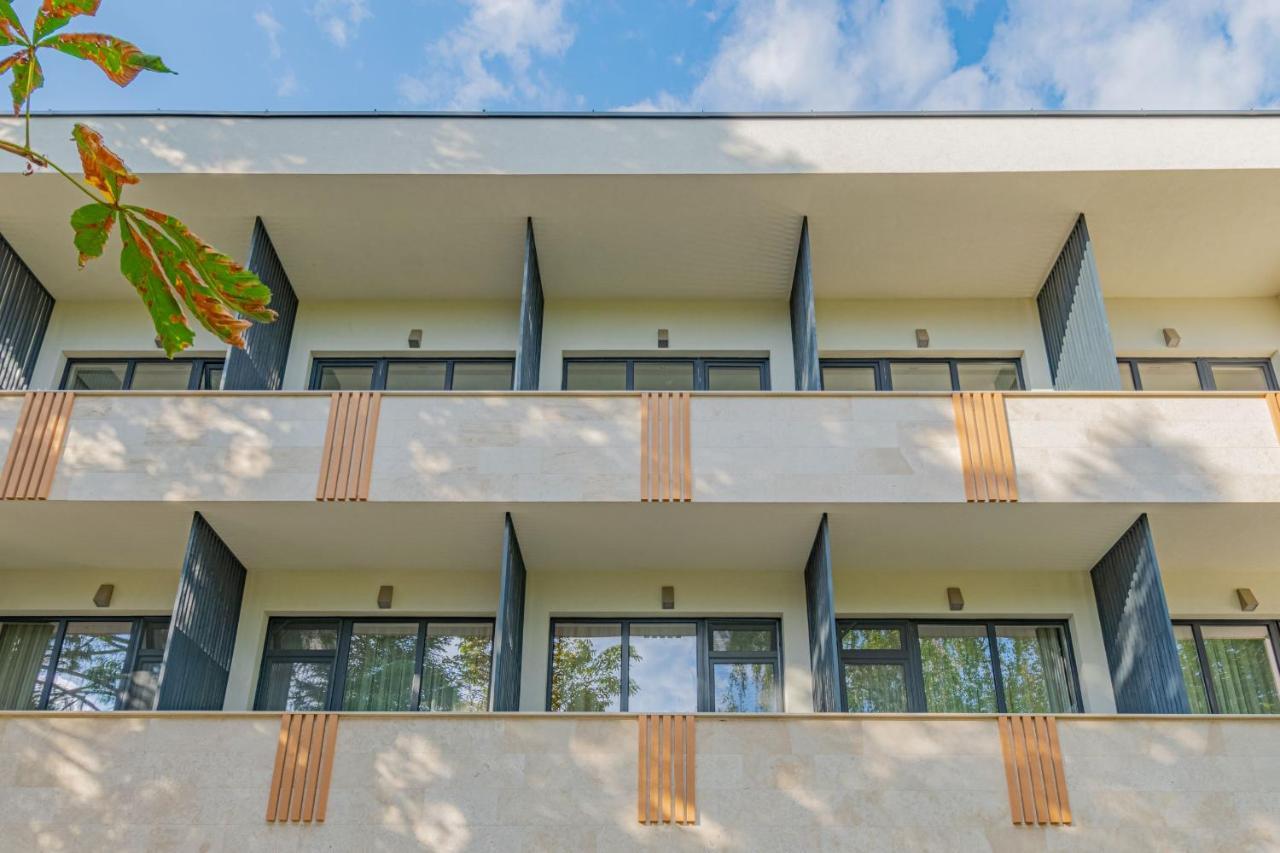Hotel Osetia Garden Momčilgrad Exteriér fotografie